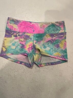 Bixby pastel Multicolor floral Stretch booty Shorts